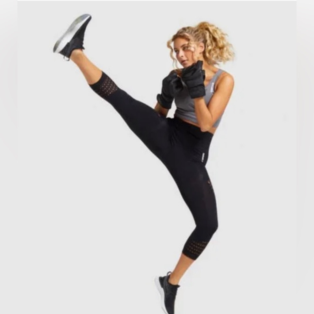 Gymshark Black Seamless Cropped Leggings Size